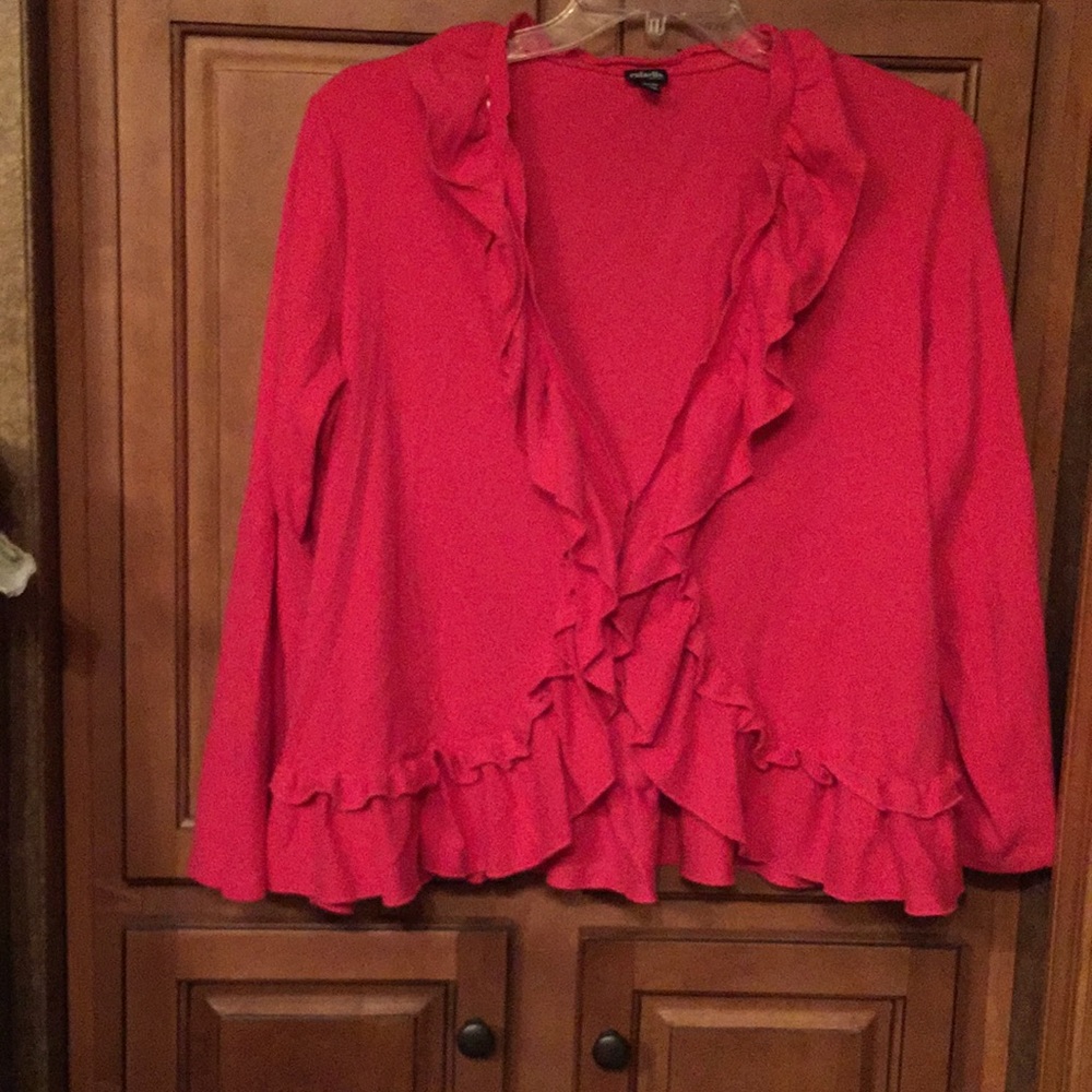Comfy ruffled jacket/cardigan